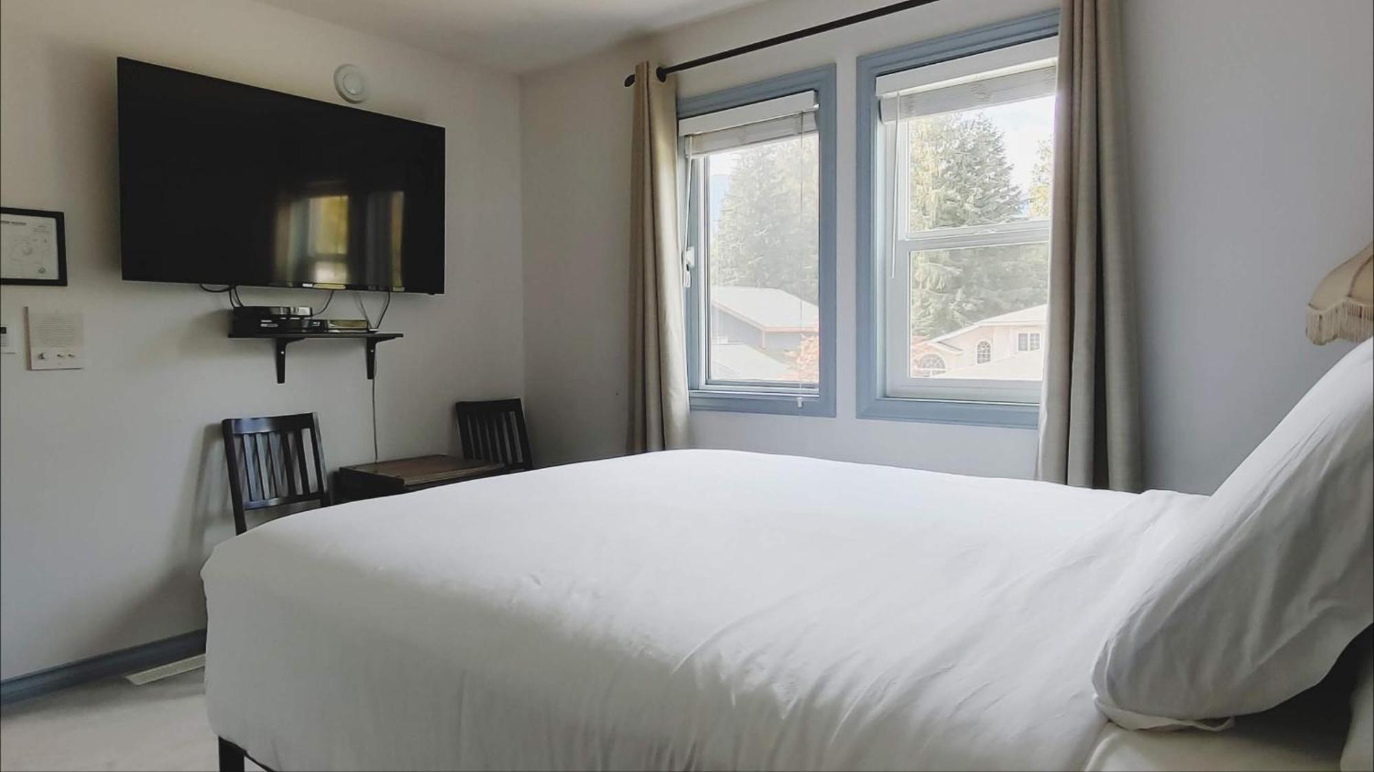 Cornerstone Bed And Breakfast Revelstoke Exteriér fotografie